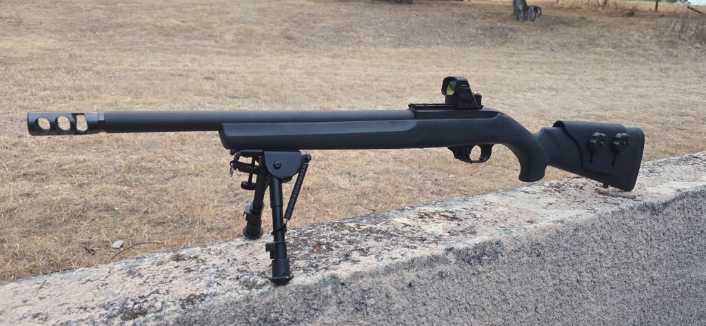 Frenzy FLEX 24x29 MRT mounted on a .22 LR bolt-action rifle Frenzy FLEX 24x29 MRT mounted on a .22 LR bolt-action rifle